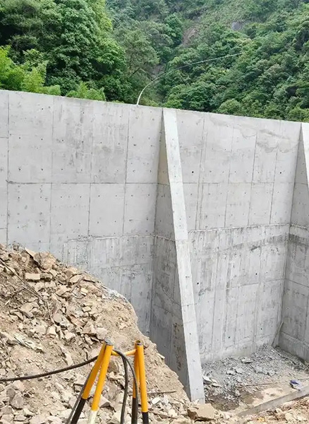 洛阳宜阳县重力式挡土墙
